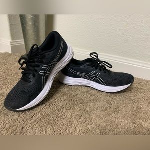 ASICS - Gel-Excite 7 - Practically NEW! Women’s 8